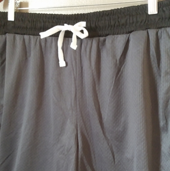 RBX Men's Dark Grey Shorts XL - Picture 14 of 15